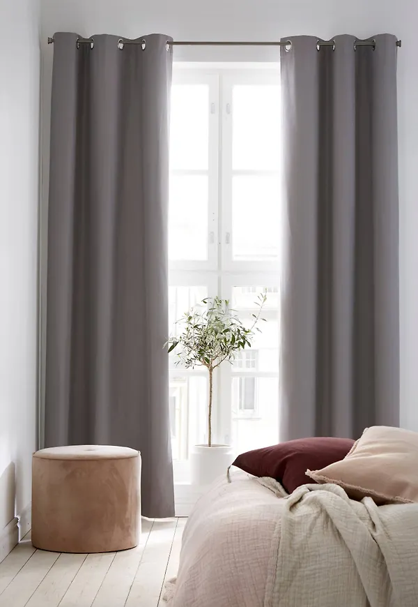 Otroligt snygg gardin 2025 från Ellos.