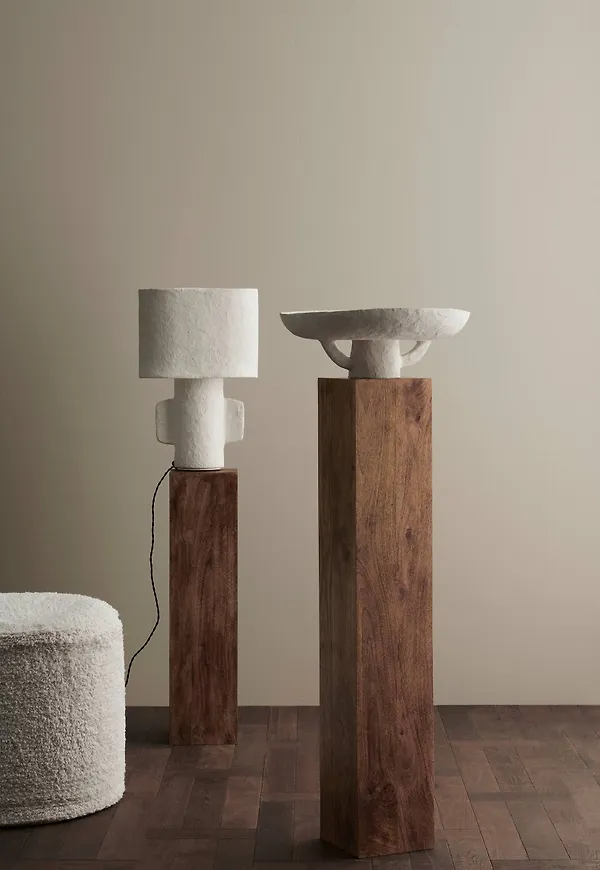 Vacker bord i brunt från Ellos.