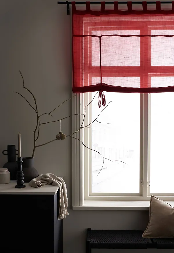 Stilriktig hissgardin 2025 från Ellos.