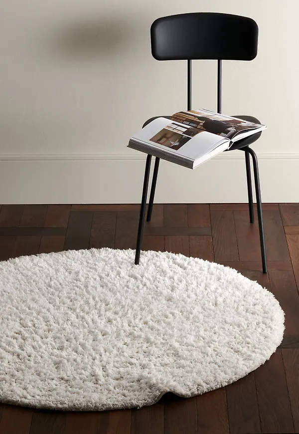 Fantastiskt fin vit matta i bomull från Ellos.