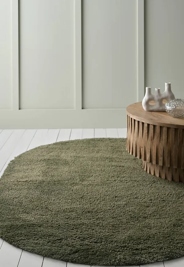 Superfin halkskyddsmatta i khakigrönt från Ellos.