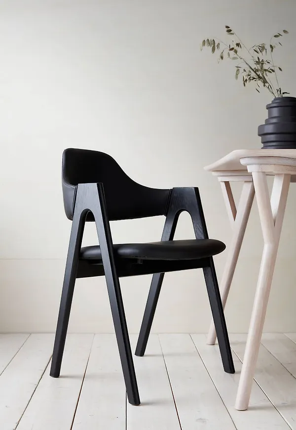 Vacker stol 2025 från Ellos.