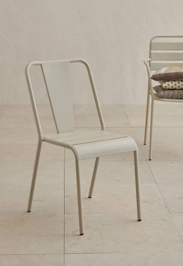 Superfin balkongmöbel 2025 från Ellos.