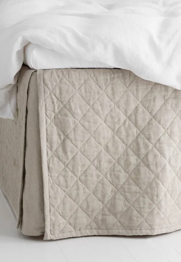 Ikonisk kontinentalsäng i bomull från Ellos.