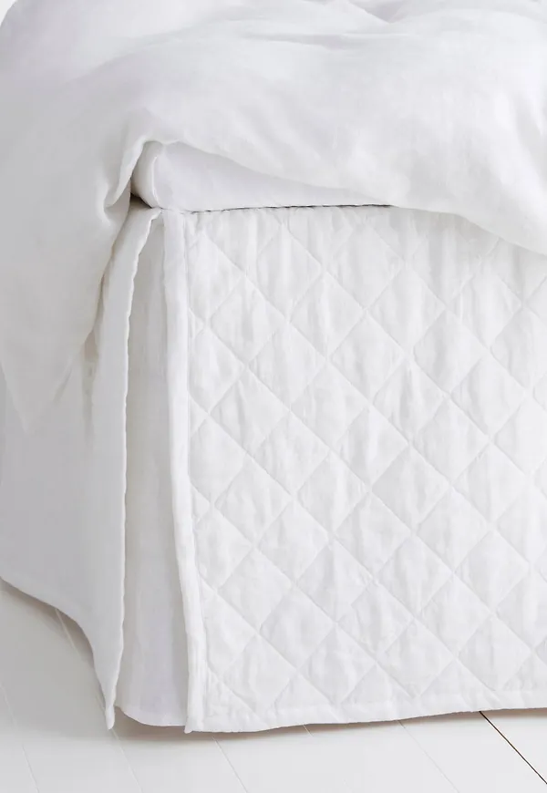 Smickrande kontinentalsäng i bomull från Ellos.