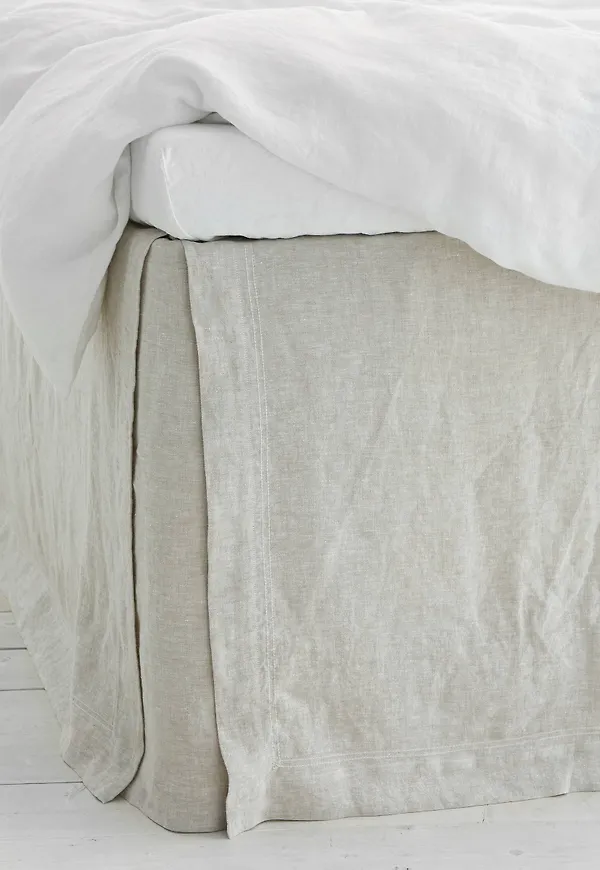 Ikonisk kontinentalsäng i bomull från Ellos.