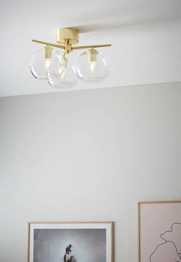 Riktigt trendig lampa 2025 från Ellos.