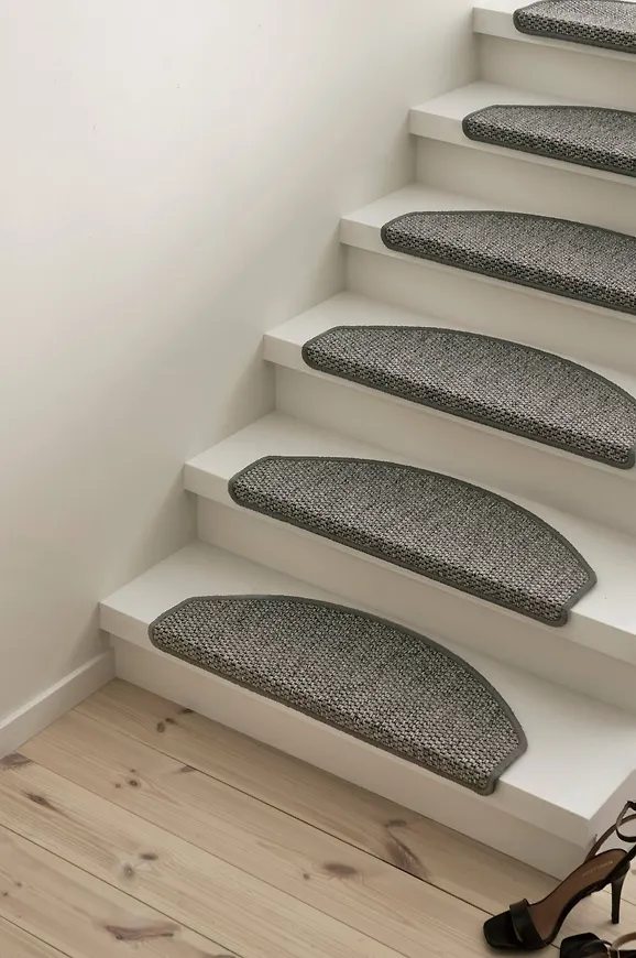 Fin dörr 2025 från Ellos.