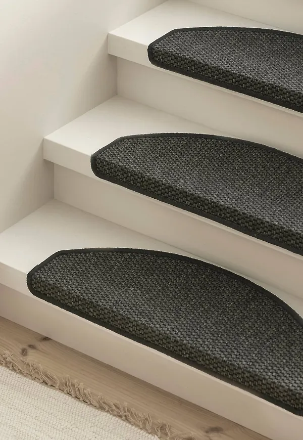 Otroligt snygg trappstegsmatta 2025 från Ellos.