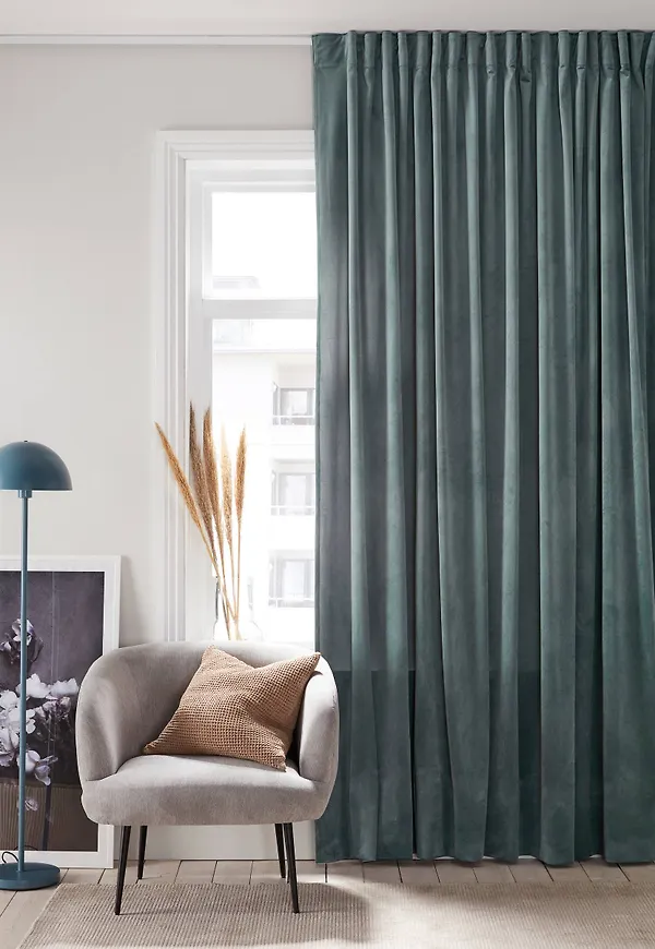 Sammetsgardin som passar perfekt till våren 2025!