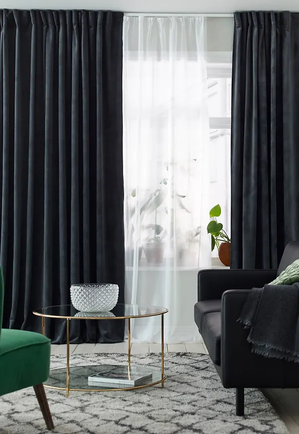 Sammetsgardin som passar perfekt till våren 2025!