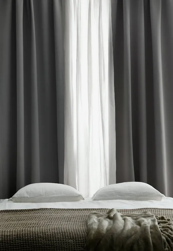 Moderiktig mörkläggningsgardin 2025 från Ellos.