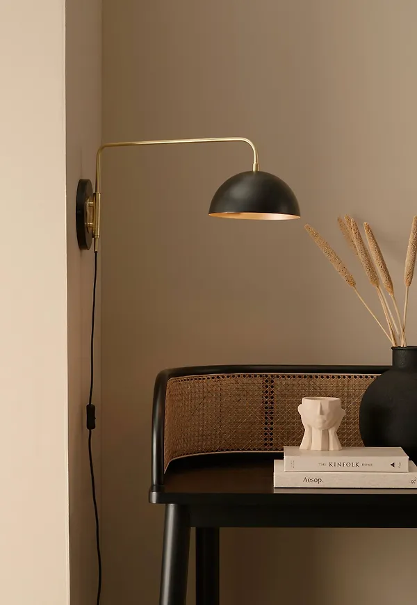Modern lampa 2025 från Ellos.