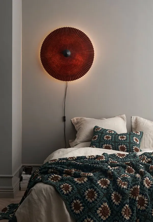 Riktigt trendig vägglampa 2025 från Ellos.