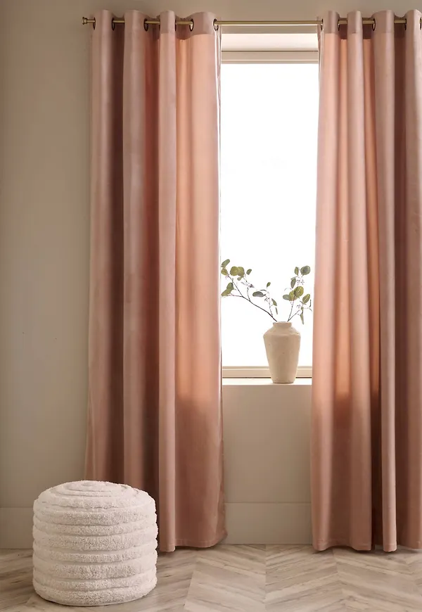 öljettgardin som passar perfekt till våren 2025!