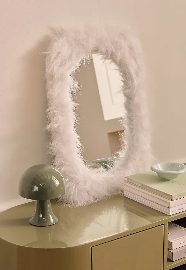 Riktigt snygg väggspegel 2025 från Ellos.