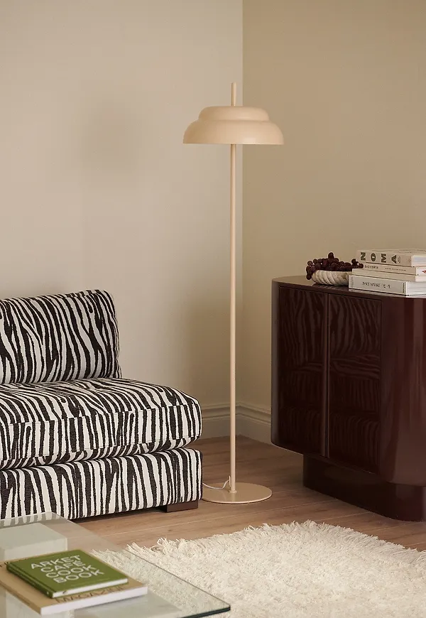 Ellos Home lampa som passar perfekt till hösten 2025!