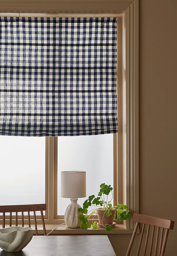 Ikonisk ellos home ellos gardin i blå färg gjord i bomull.