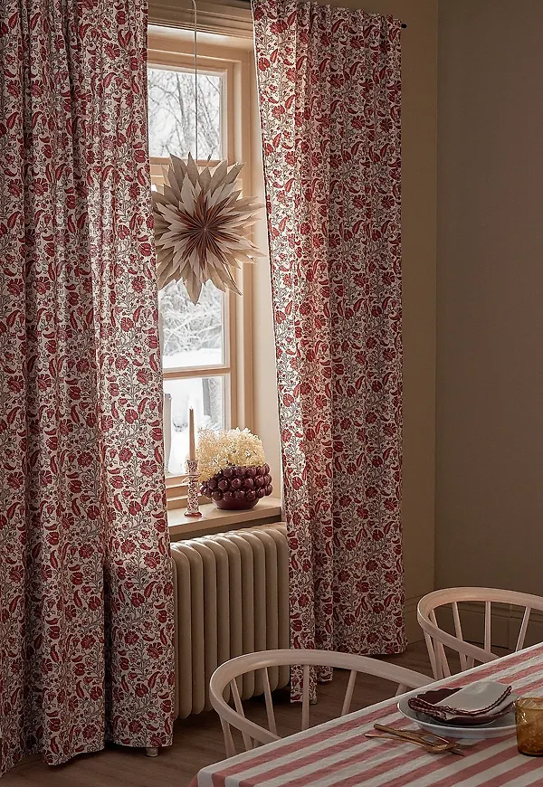 Skön bomullsgardin 2025 från Ellos Home.