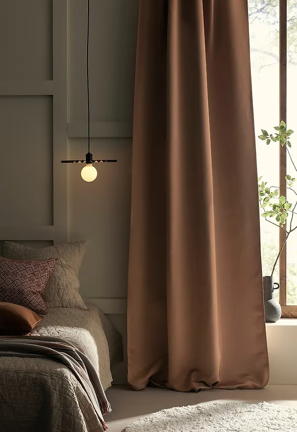 Mörkläggningsgardin som passar perfekt till sommaren 2025!