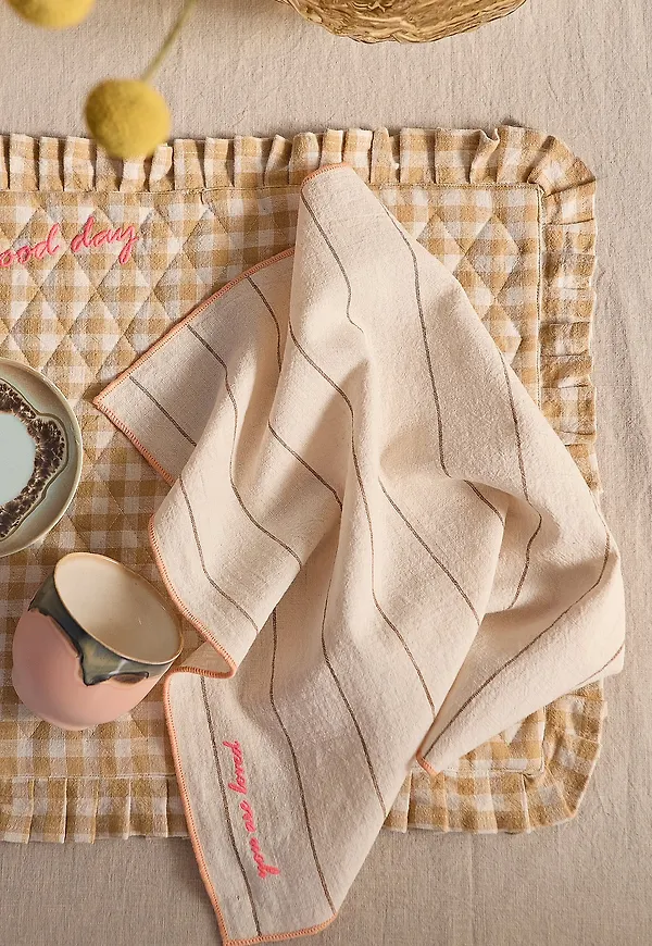 Snygg bomullsgardin 2025 från Ellos Home.