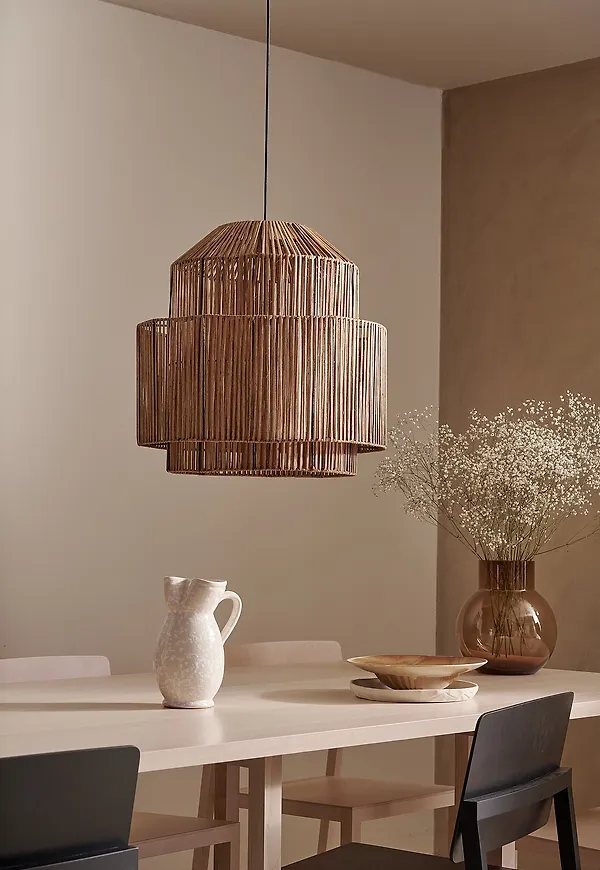 Fantastiskt fin Lampa som passar bra vid många olika tillfällen.