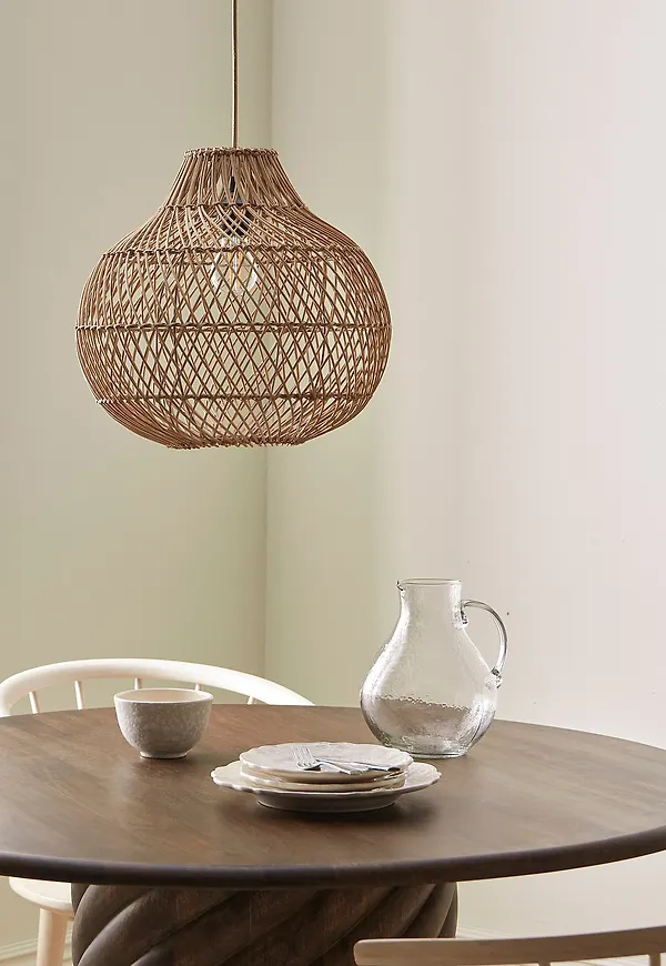 Jättesnygg Lampa som passar bra vid många olika tillfällen.