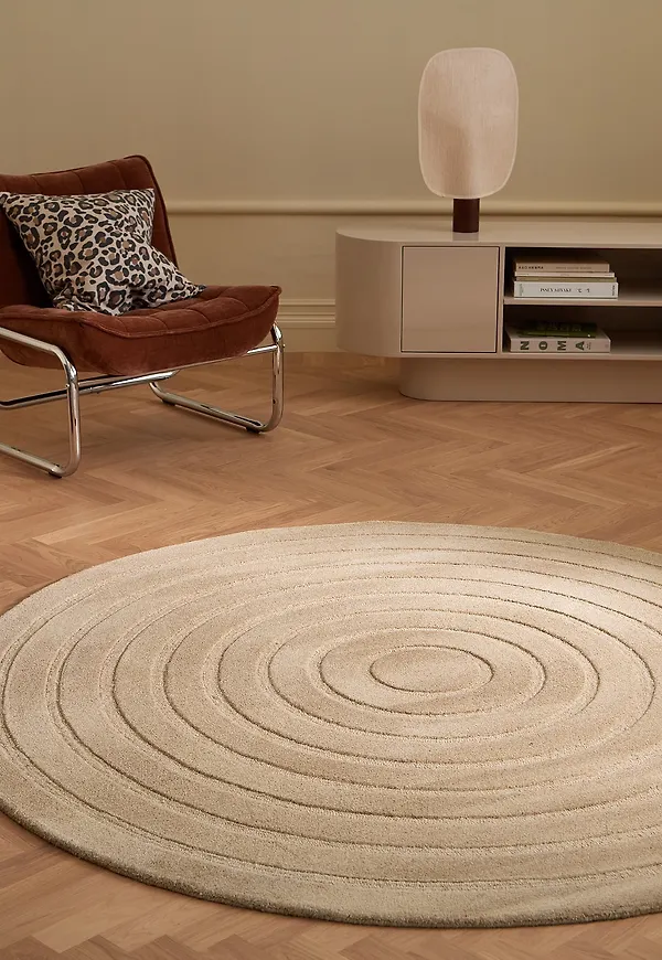 Riktigt trendig matta i ull från Ellos Home.