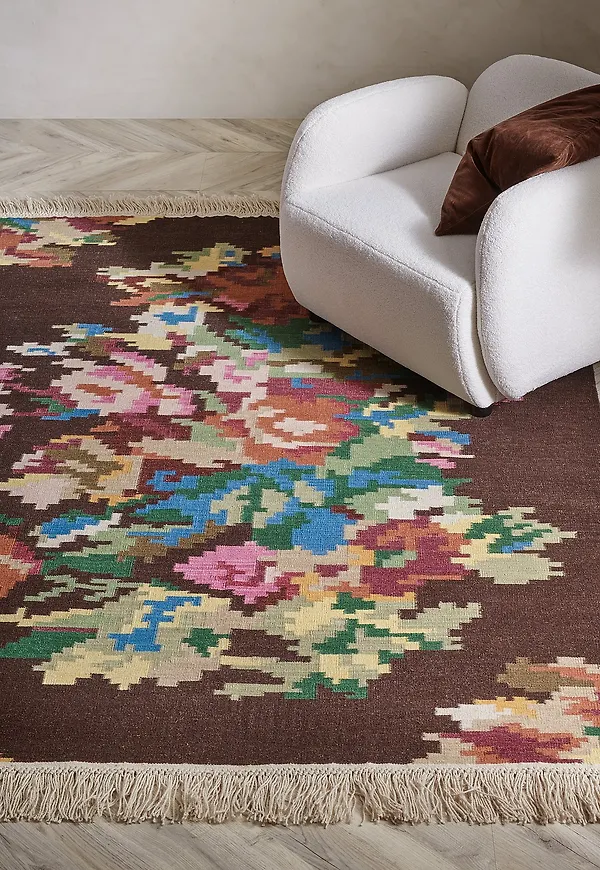 Skön ullmatta i brunt från Ellos Home.