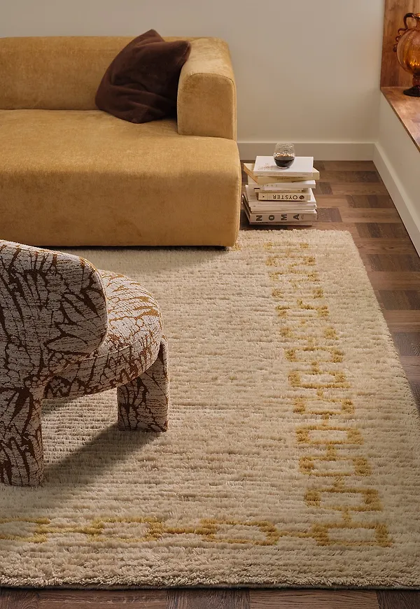 Smickrande matta i vitt från Ellos Home.