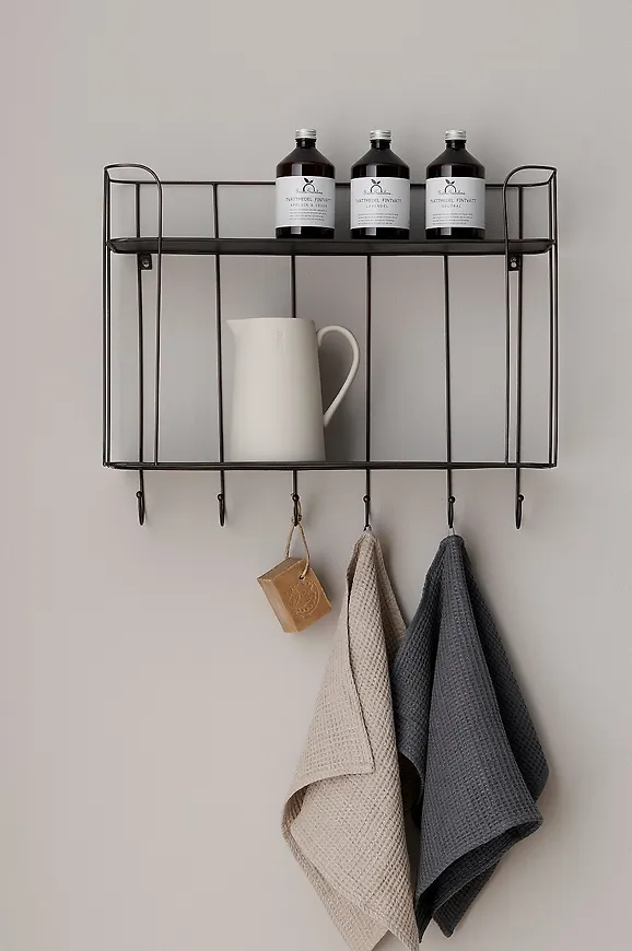 Riktigt fin hylla i brunt från Ellos Home.