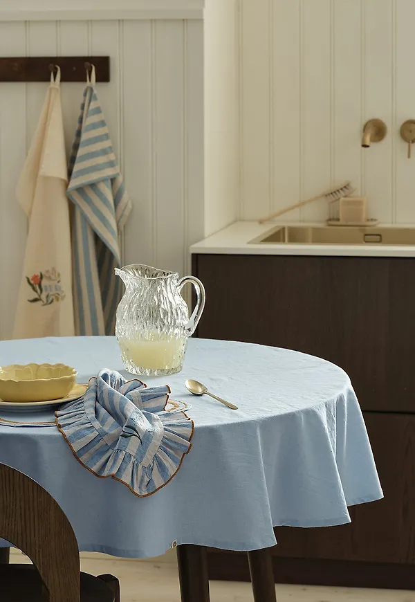 Modern bomullsgardin 2026 från Ellos Home.