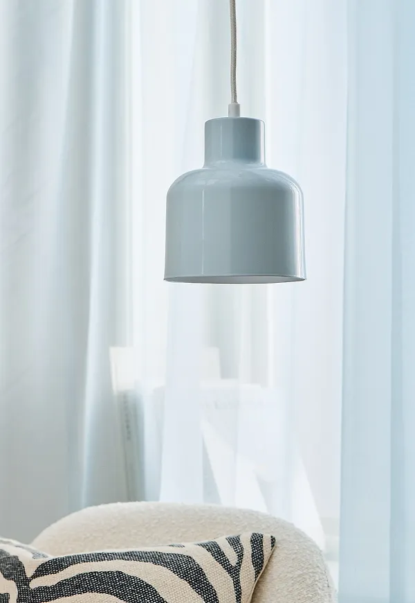 Superfin blå lampa 2026 från Ellos Home.
