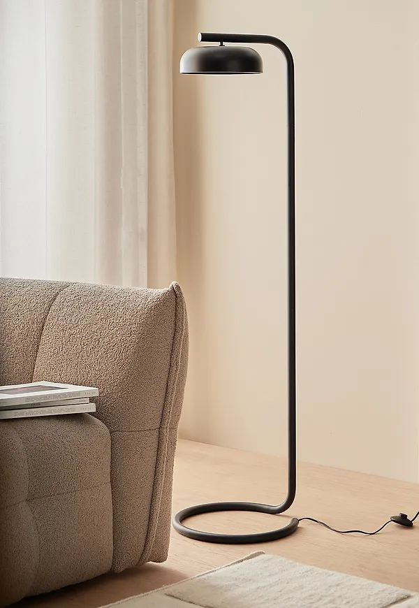 Superfin Lampa som passar bra vid många olika tillfällen.