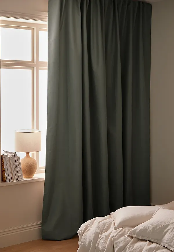 Trendig Gardin som passar bra vid många olika tillfällen.