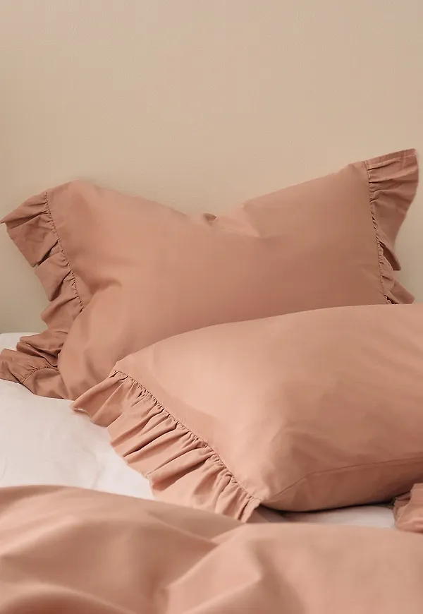 Rosa Ellos Home-örngott i riktigt trendig modell.