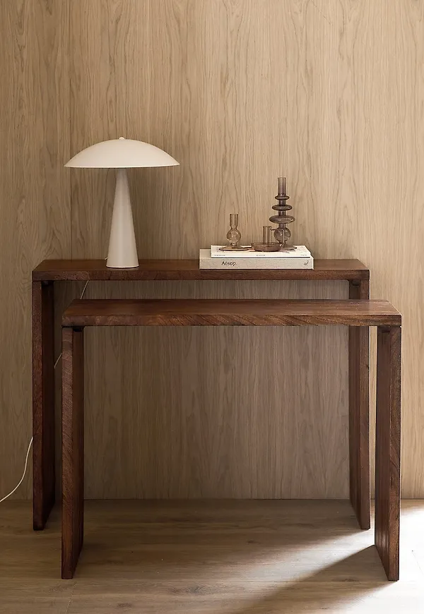Elegant bord som passar bra vid många olika tillfällen.