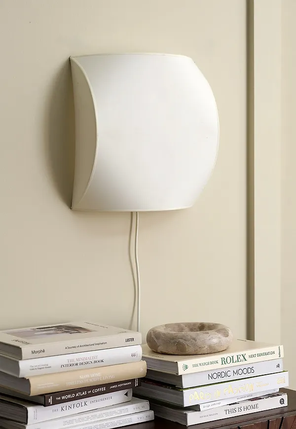 Supersnygg Lampa som passar bra vid många olika tillfällen.