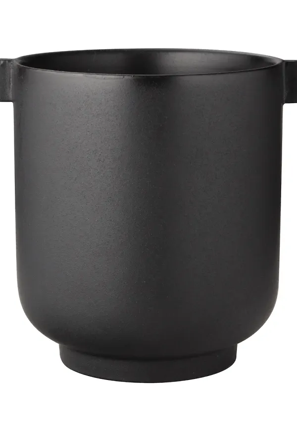 Snygg kruka i svart från ERNST.