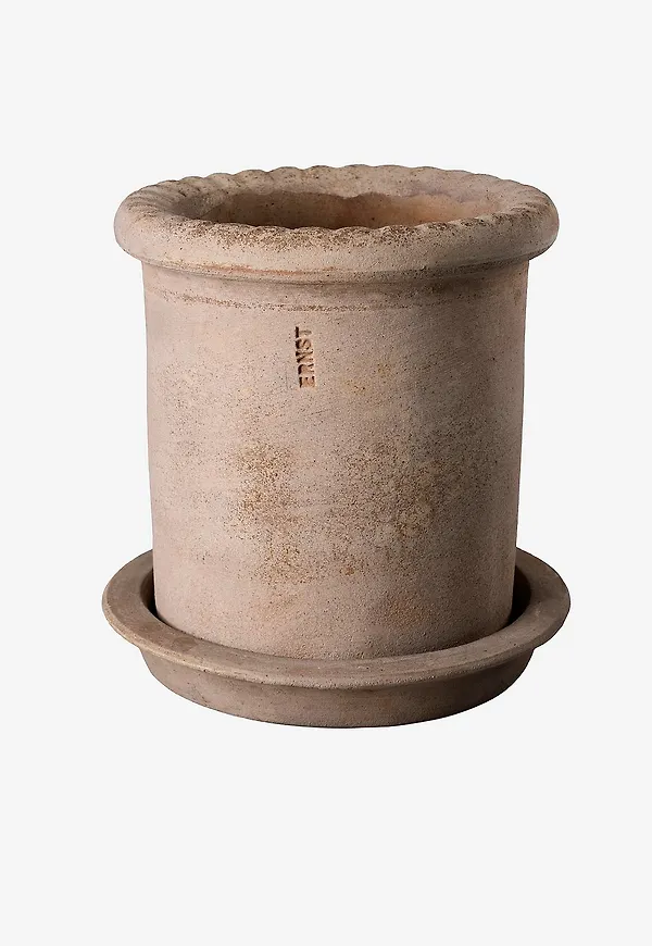 Riktigt snygg brun kruka 2026 från ERNST.