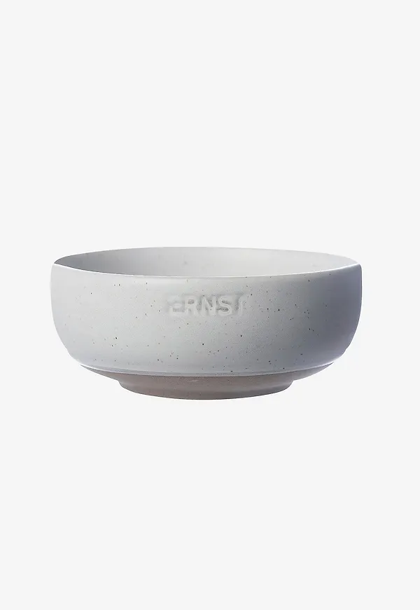 Vit ERNST-skål i elegant modell.