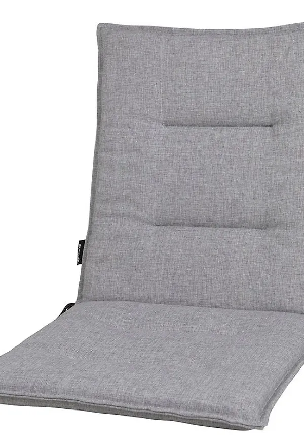 Grå Brafab-karmstol i moderiktig modell.