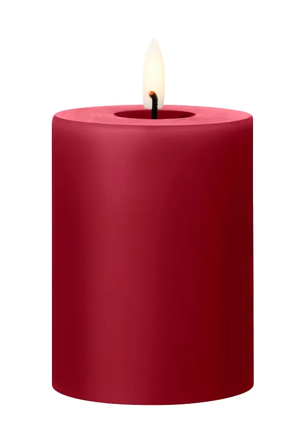 Jättesnygg blockljus i rött från ester & erik.