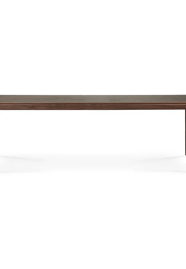 Skön bord i teak från Ethnicraft.