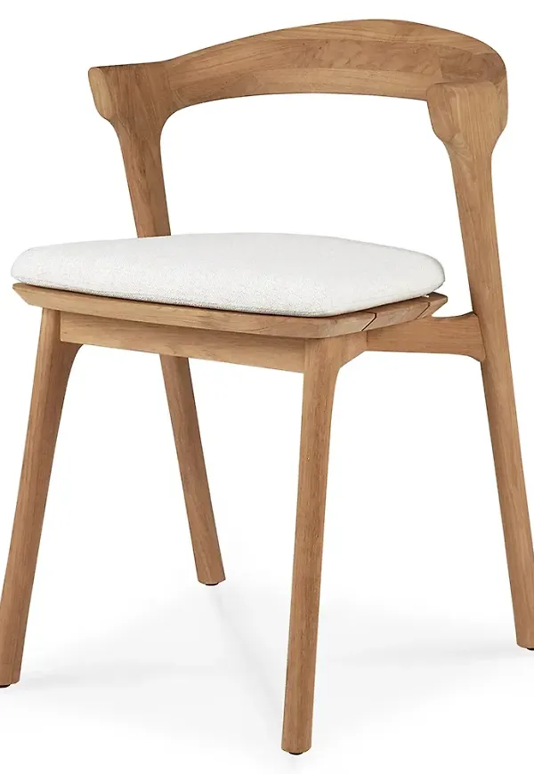 Smickrande teakstol 2025 från Ethnicraft.