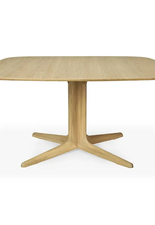 Stilriktig bord som passar bra vid många olika tillfällen.