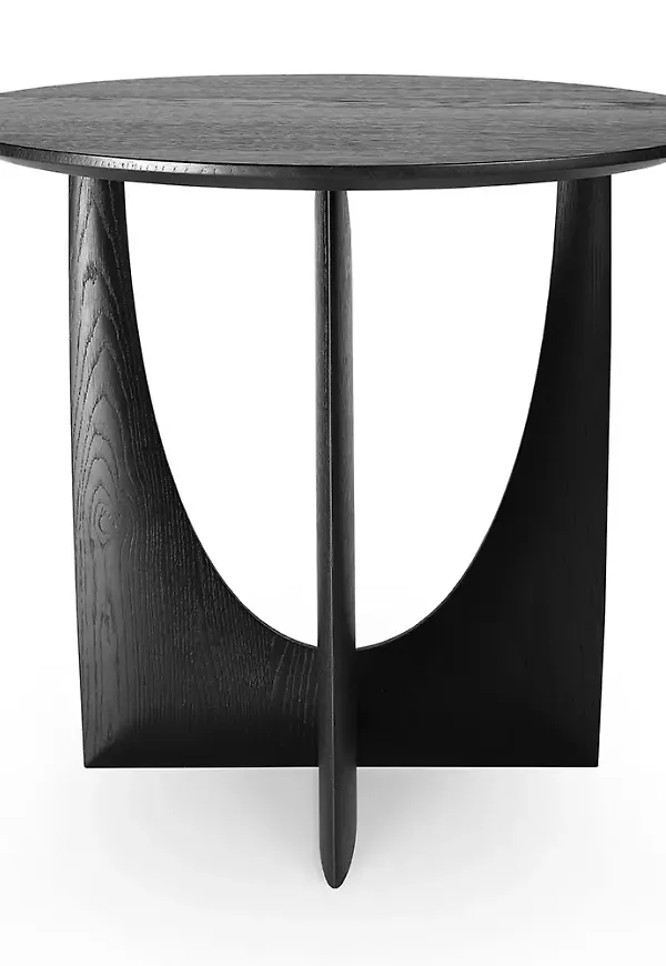 Ethnicraft bord i ek som passar perfekt till våren 2025!