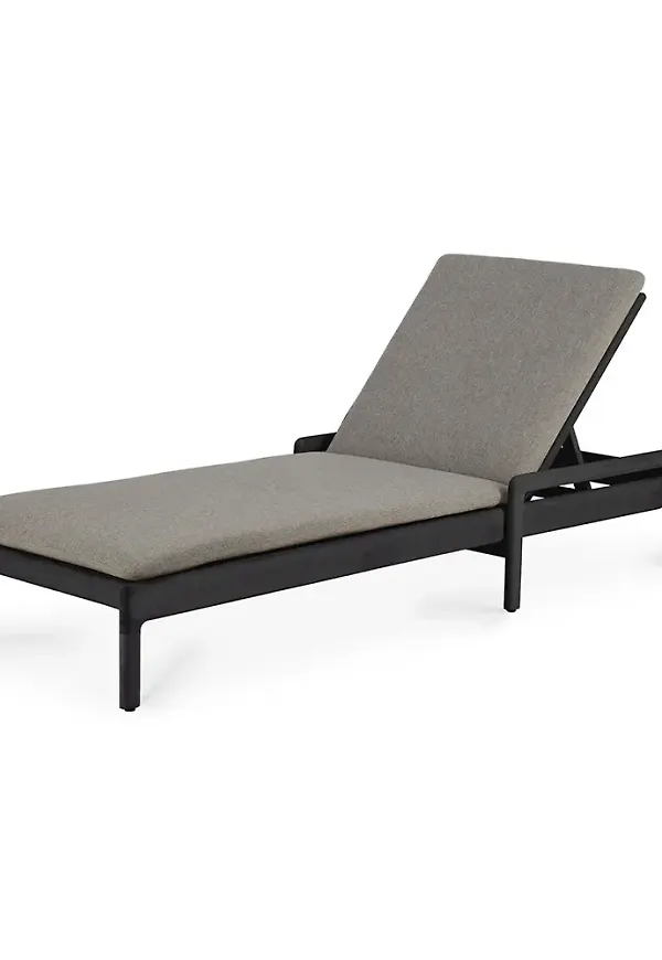 Stilren solsäng 2025 från Ethnicraft.