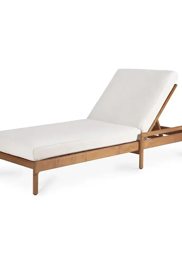 Riktigt trendig solsäng 2025 från Ethnicraft.