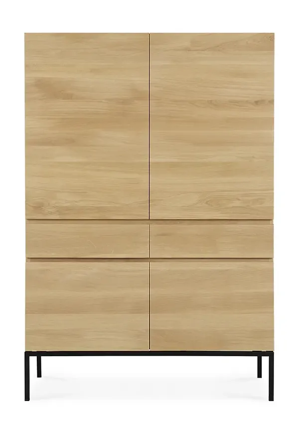 Riktigt snygg skåp 2025 från Ethnicraft.